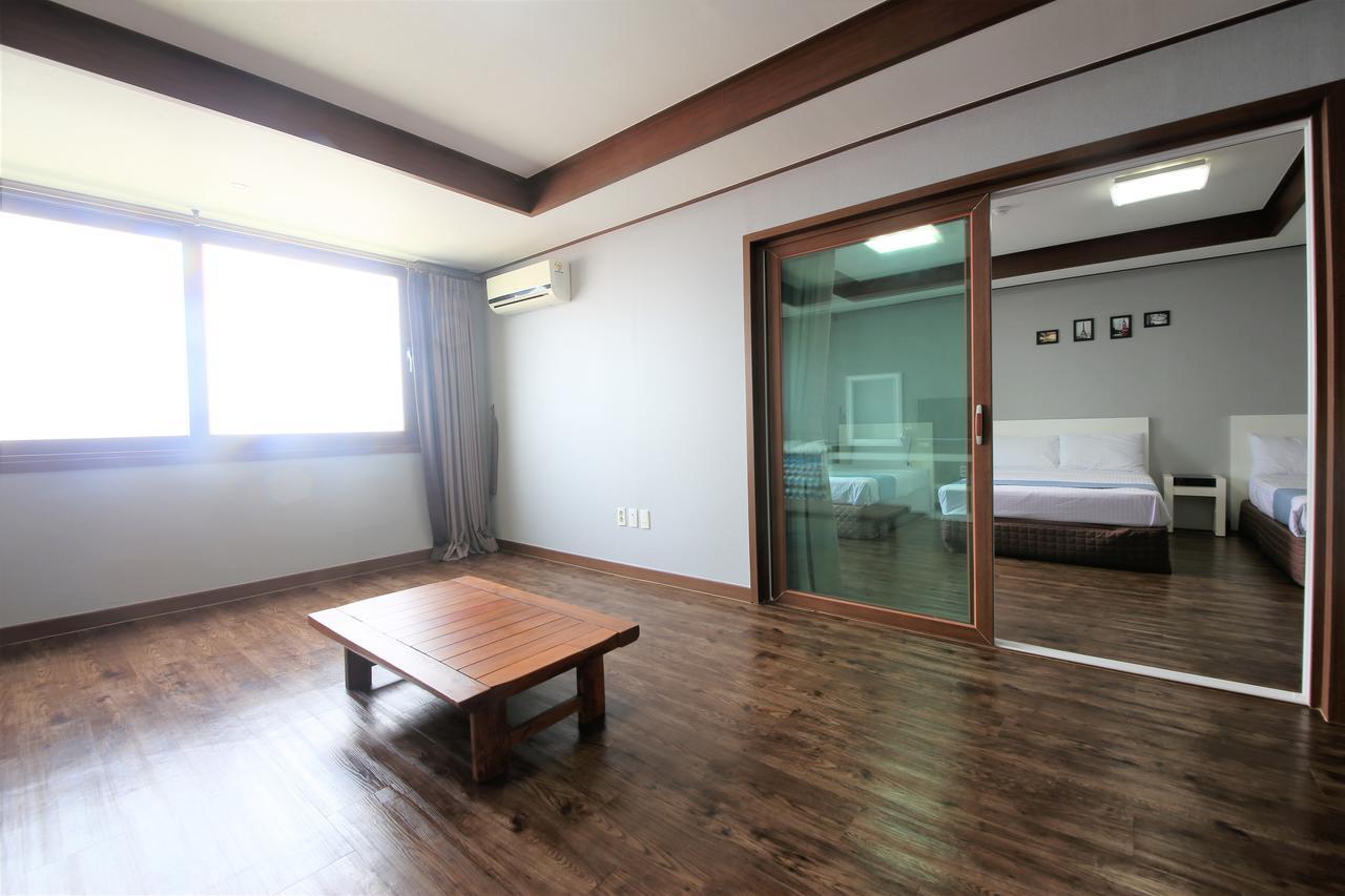 Woorim Hotel เมืองเชจู ภายนอก รูปภาพ