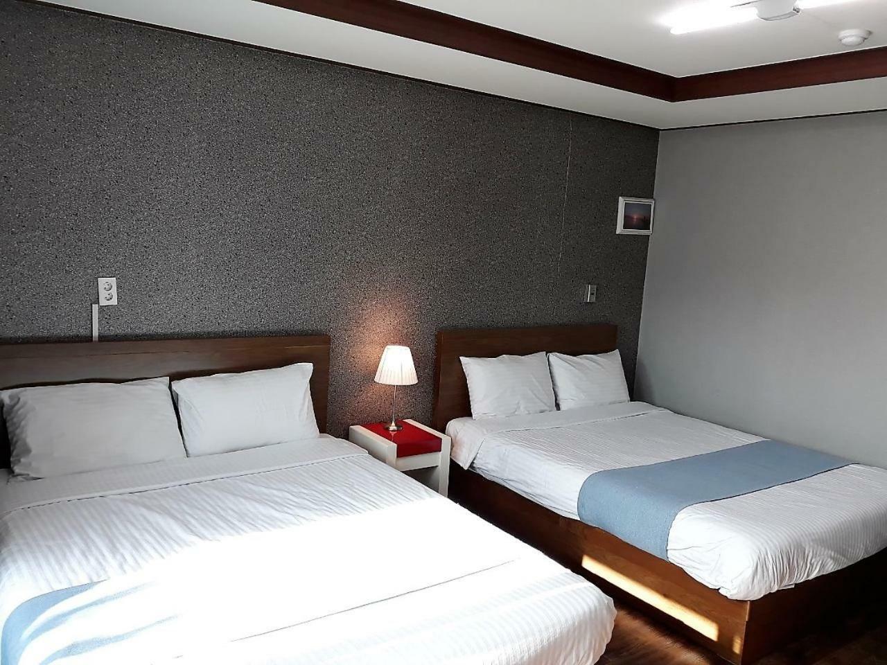 Woorim Hotel เมืองเชจู ภายนอก รูปภาพ
