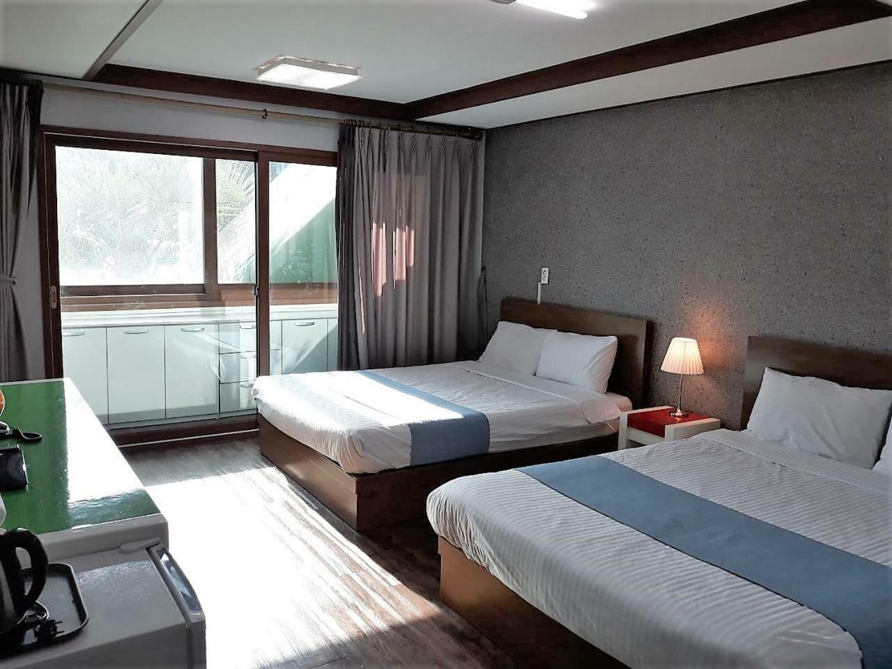 Woorim Hotel เมืองเชจู ภายนอก รูปภาพ