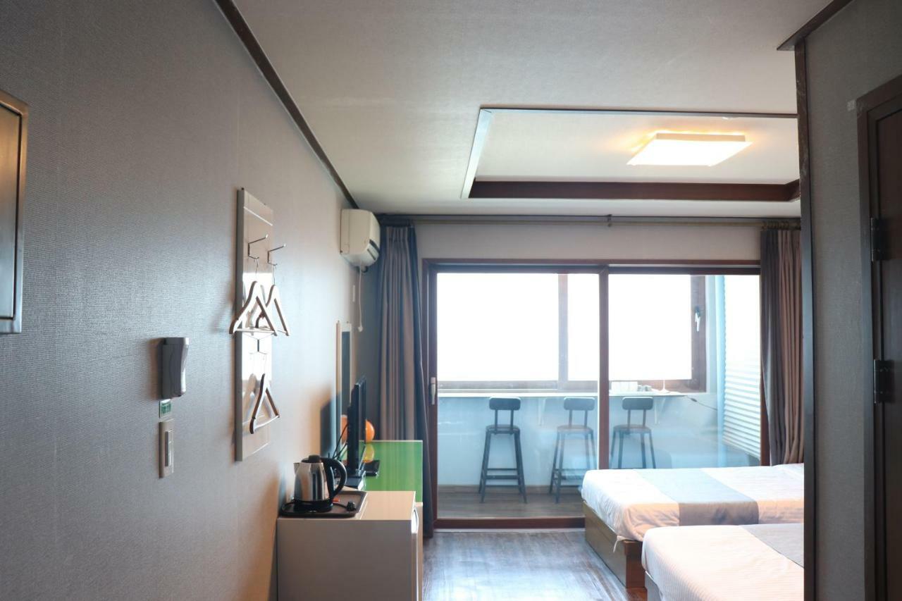 Woorim Hotel เมืองเชจู ภายนอก รูปภาพ