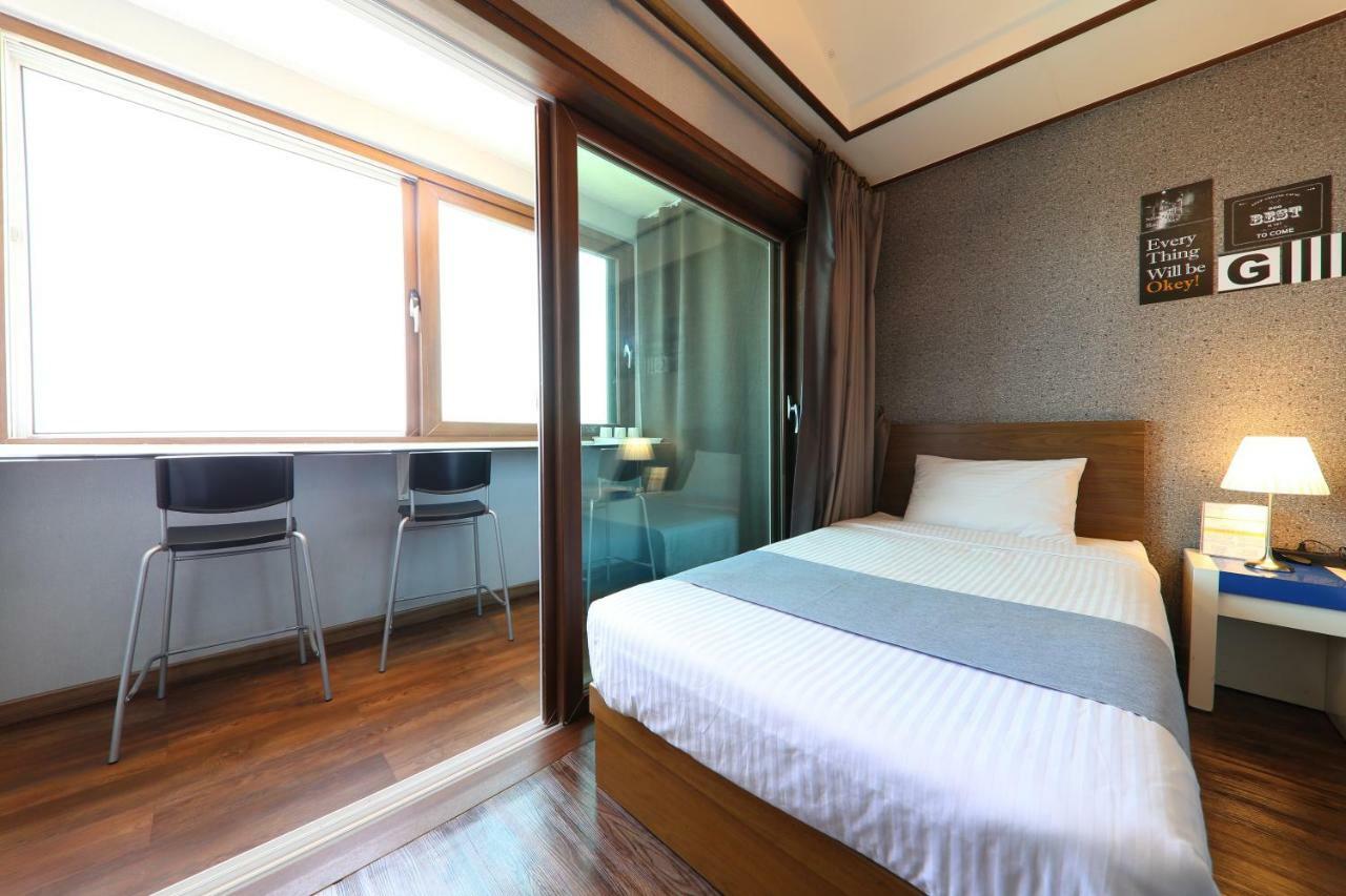 Woorim Hotel เมืองเชจู ภายนอก รูปภาพ